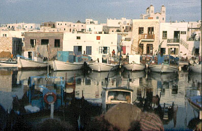 Fischerhafen von Naoussa auf Paros